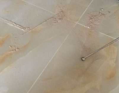 博望瓷砖空鼓维修公司分享粘合剂选择不当在瓷砖铺贴过程中可能导致以下问题
