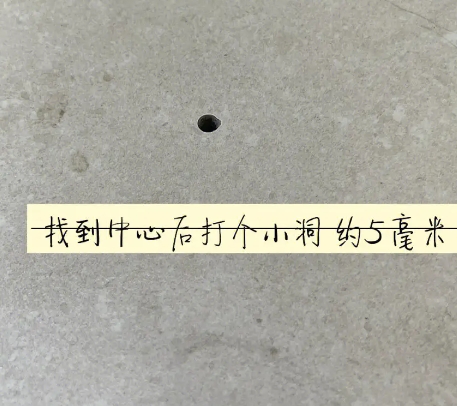 博望瓷砖空鼓维修公司专业解答在瓷砖铺贴过程中，如果砂料搅拌不均匀，将会带来以下问题